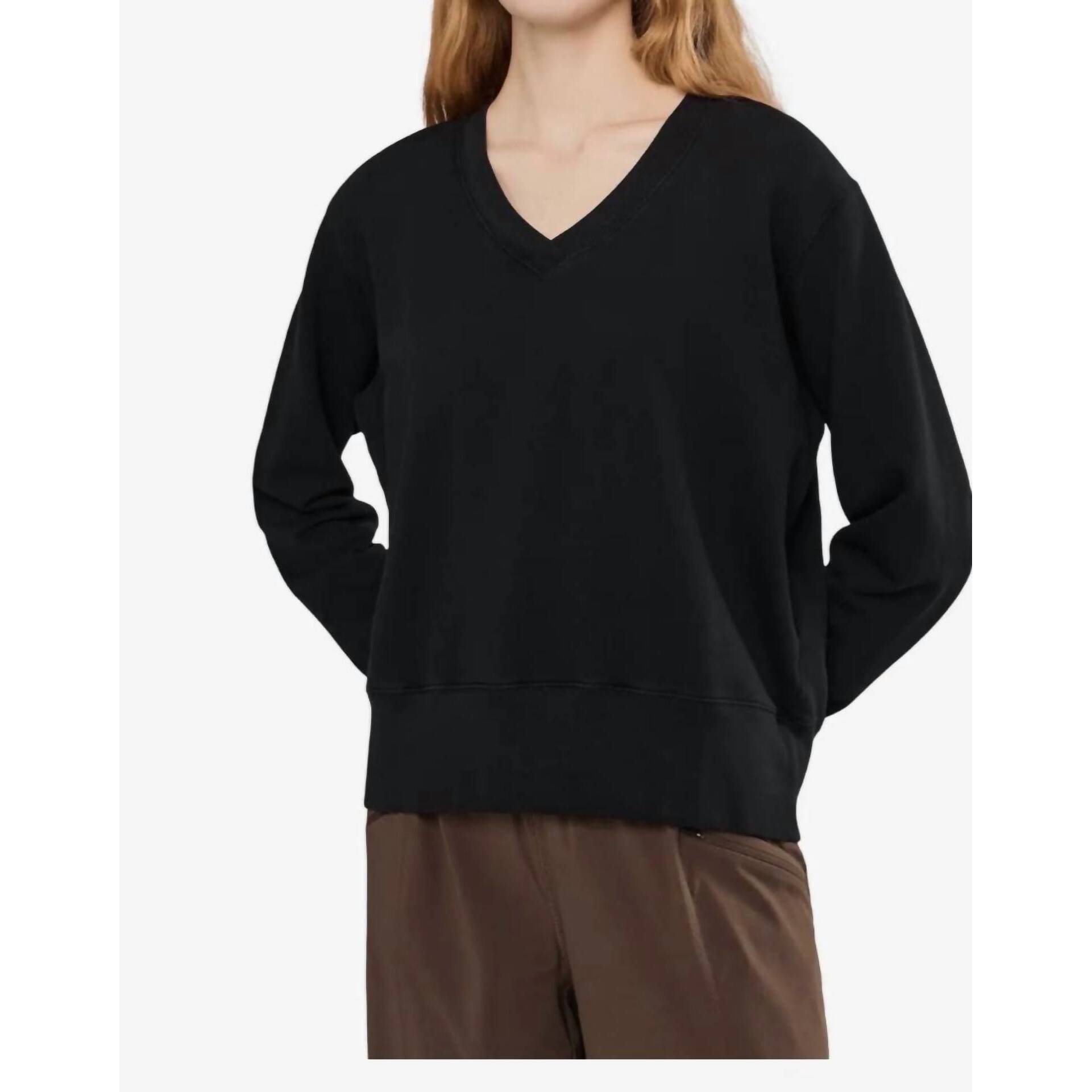 New Mododoc Deep V-Neck Pullover In Black